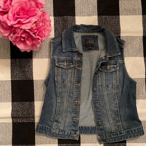 Limited Jean vest